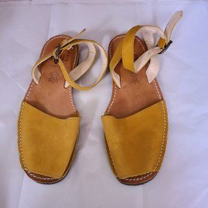 Pons Leather Menorca Sandals, Size 10 Ankle Strap Open Toe Mustard Yellow